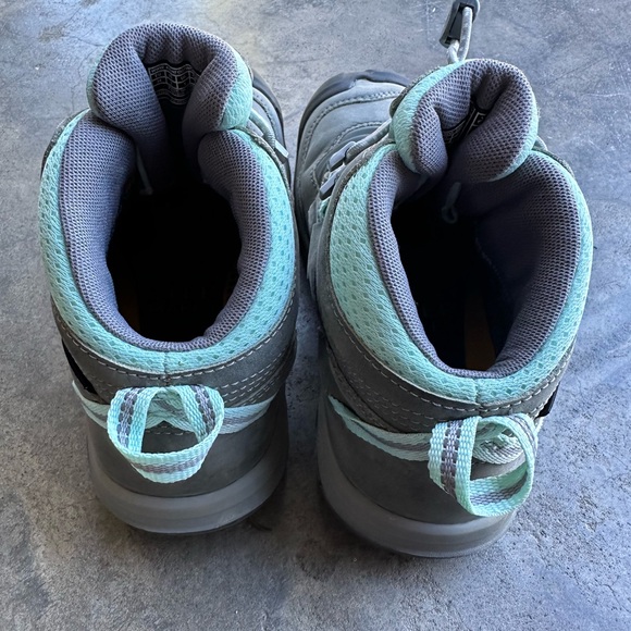 Kids Keen Hiking Waterproof Boots - Picture 3 of 5